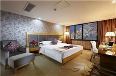 Executive Queen Room