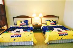 Street-view Family Suite