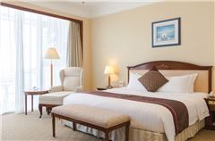 Deluxe Executive Ocean-view Queen Room