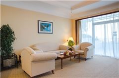 Deluxe Sea-view Suite