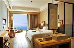 180° Ocean-view Room