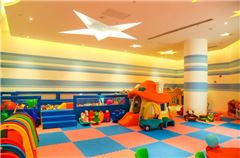 Aire de jeux pour enfants / club pour enfants