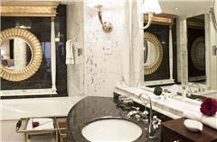 Executive Queen Room