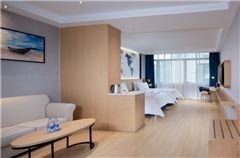 Panoramic Twin Room