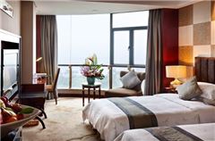 Mid-level  Twin Room