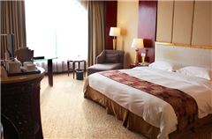 Executive Deluxe Queen Room