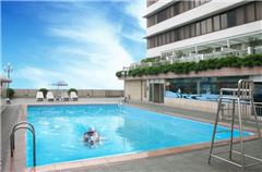 Outdoor swimming pool