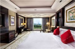 Deluxe Garden-view Room