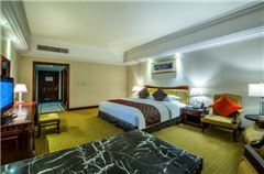 Executive Queen Room