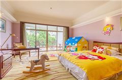 Pig cool bud Twin Room