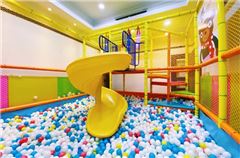 Parco giochi per bambini / miniclub