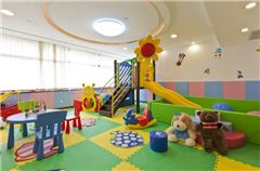 Parco giochi per bambini / miniclub