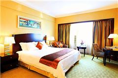 Standard Queen Room