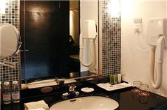 Celebrity Room