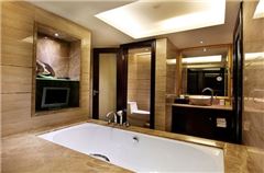 IT Honeymoon Queen Room