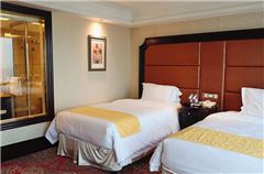 Deluxe Twin Suite