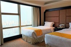 Deluxe Twin Suite