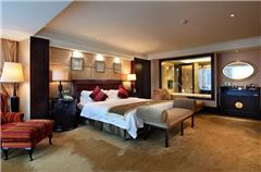 IT Honeymoon Queen Room