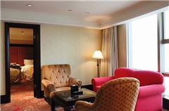 Deluxe Twin Suite