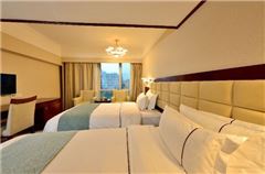 Deluxe River-view Twin Room