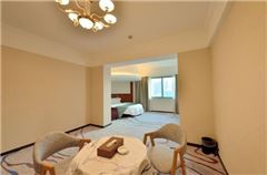 Deluxe River-view Single Room