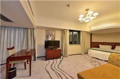 River-view Deluxe Suite