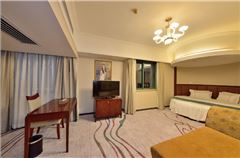 River-view Deluxe Suite