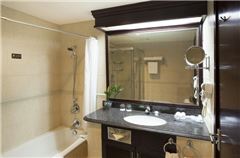Deluxe Business Room