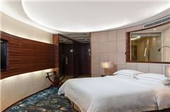 Business Queen Room