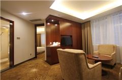 Business Queen Room