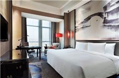 Executive Queen Room