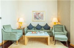Meritus Club Suite