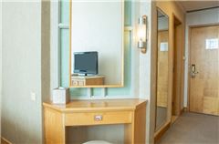 VIP Queen Room
