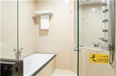 VIP Queen Room