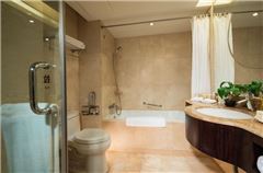 Deluxe Executive Queen Room