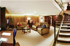 Executive Multi-level  Queen Room  Suite
