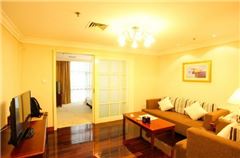 Business Queen Suite