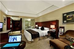 Executive Queen Room