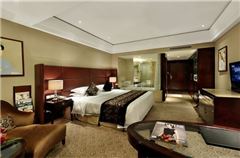 Japanese Queen Room