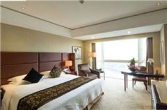 Japanese Queen Room