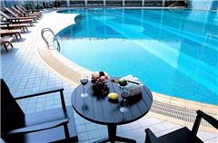 Outdoor swimming pool