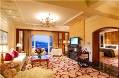 Main building Lake-view Suite