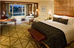 Main building Lake-view Queen Room