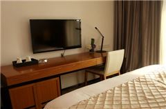 Elite Queen Room