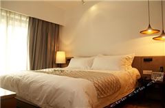 Elite Queen Room