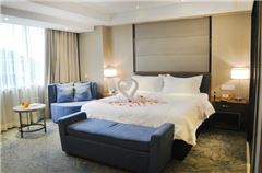 Executive Queen Room