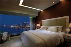 Grand Ocean-view Suit