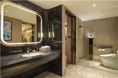 Classical Mountain-view Queen Room