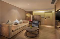 Bay Suite