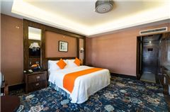 Superior Queen Room